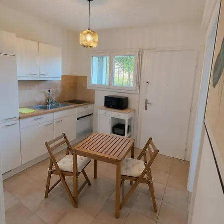 1 - Zogbi Hospitality Apartment *